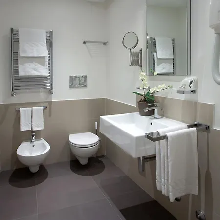 Regola לינה וארוחת בוקר 4*