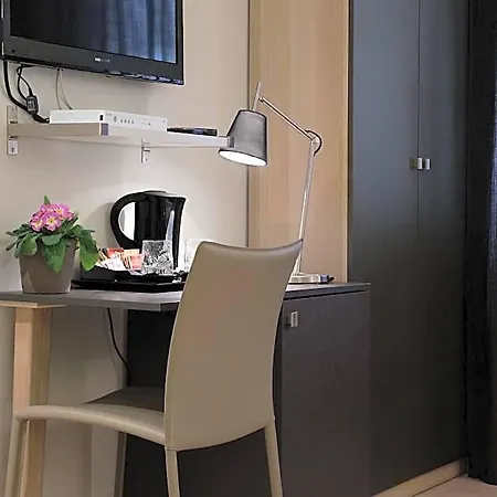 Regola Couette-café Rome