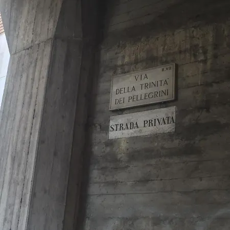 Alojamento de Acomodação e Pequeno-almoço Regola Roma